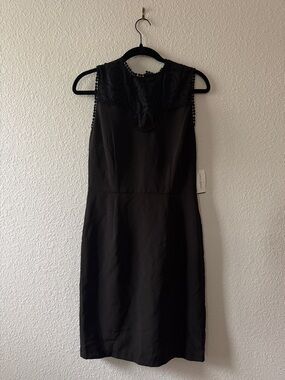 Alexia Admor Black Sleeveless Midi Dress with Lace Yoke